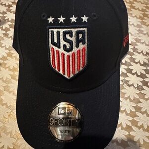New Era 9FORTY U.S. Soccer USWNT Youth Adjustable Hat - Navy